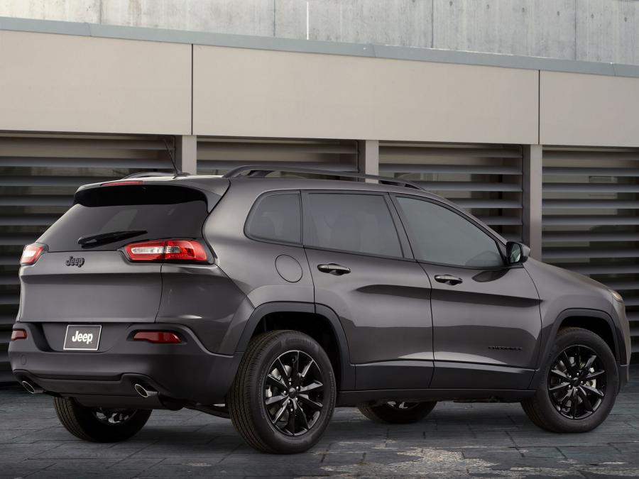  Jeep Cherokee Altitude 2014 года  (фото 2 из 2)